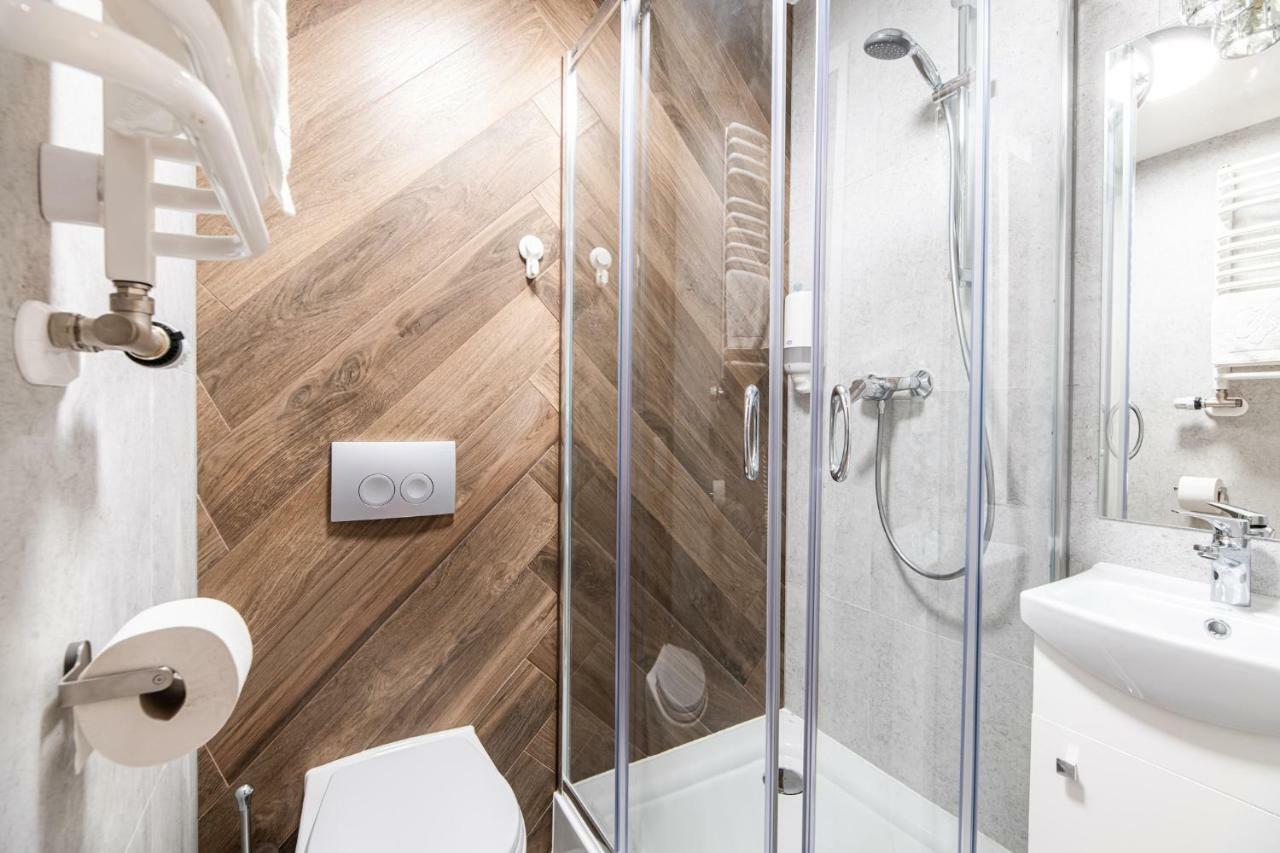 Lubomirskiego 23 Residence - Great Location, 10 Min To Main Square By Foot, Right Next To Main Rail And Bus Station クラクフ エクステリア 写真