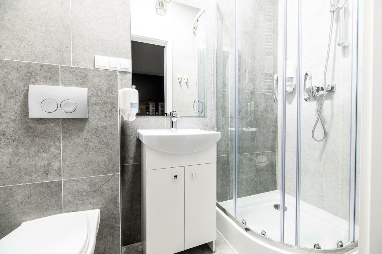 Lubomirskiego 23 Residence - Great Location, 10 Min To Main Square By Foot, Right Next To Main Rail And Bus Station クラクフ エクステリア 写真